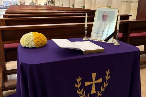 Részvétnyílvánító könyvet nyitottak Azerbajdzsánban Ferenc pápa halála miatt