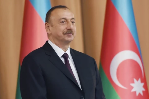 Ilham Aliyev hivatalosan fogadta To Lam vietnami főtitkárt Azerbajdzsánban