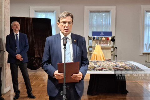 Azerbajdzsáni szőnyegek kiállítása nyílt meg Kisinyovban