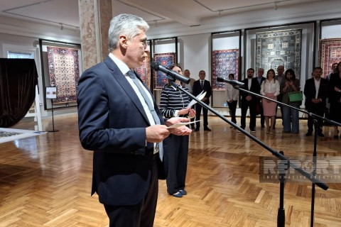 Azerbajdzsáni szőnyegek kiállítása nyílt meg Kisinyovban