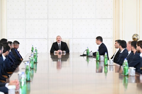 Ilham Aliyev fogadta a minifutball-világbajnok azeri válogatottat