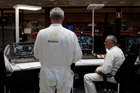 Franciaország nukleáris hulladékot szállít az örmény-azeri határ közelébe