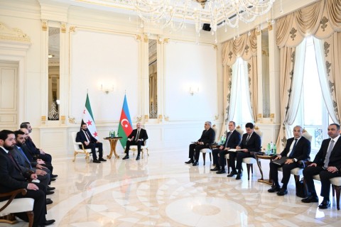 Ilham Aliyev elnök megbeszélést folytatott Szíria átmeneti elnökével