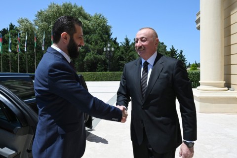 Ilham Aliyev elnök megbeszélést folytatott Szíria átmeneti elnökével