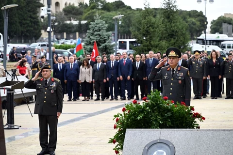 Azerbajdzsán és Törökország a katonai együttműködés új perspektíváiról és a regionális biztonságról tárgyaltak