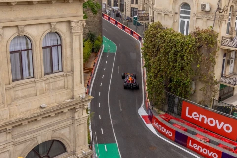 Max Verstappen másodszor nyert Bakuban