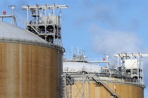 Az európai gázárak másfél éves mélypontra estek