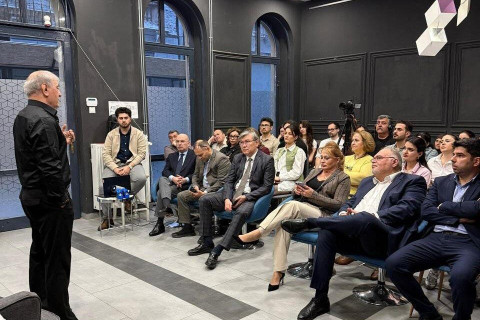 Találkozót tartottak Budapesten Azerbajdzsán népművészével, Fakhreddin Manafovval – FOTÓ