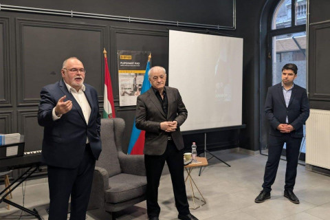 Találkozót tartottak Budapesten Azerbajdzsán népművészével, Fakhreddin Manafovval – FOTÓ
