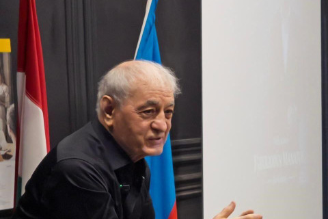 Találkozót tartottak Budapesten Azerbajdzsán népművészével, Fakhreddin Manafovval – FOTÓ
