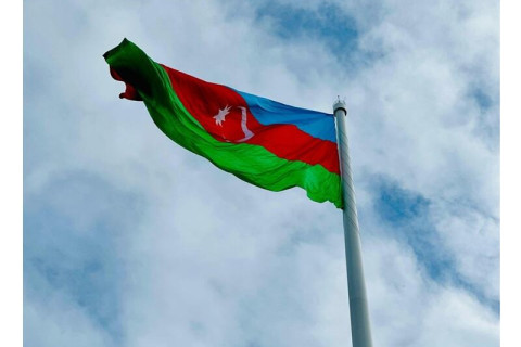 Azerbajdzsánban a függetlenség napját ünneplik