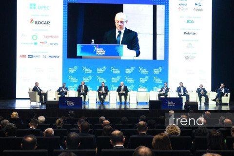 Megkezdte munkáját a 31. Bakui Energiafórum