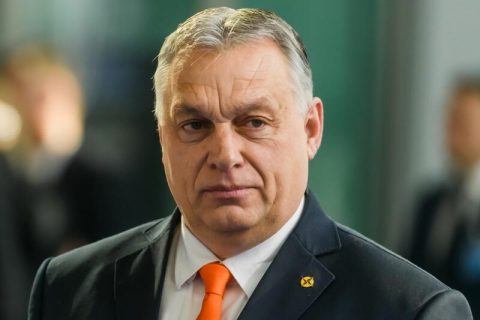 Orbánt ismét a Fidesz elnökévé választották