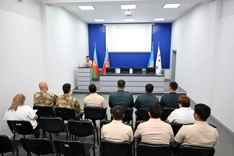 Azerbajdzsán, Magyarország és Kazahsztán megvitatta a katonai tájékoztatás területén folytatott együttműködést