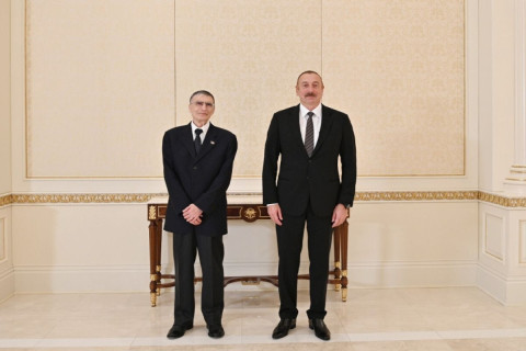 A Nobel-díjas Aziz Sancar köszönetet mondott Ilham Aliyev elnöknek