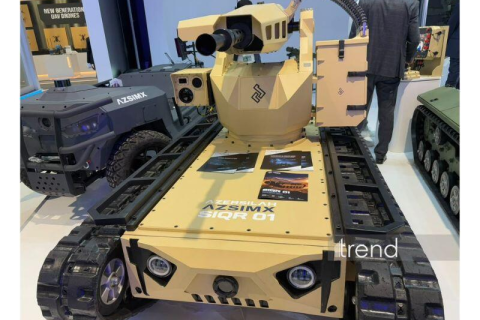 Azerbajdzsán először mutatott be harci robotokat az ADEX 2026 kiállításon